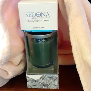 Sedona Botanica COZY SWEATER jar candle with lid green gray color 6.5 oz…New